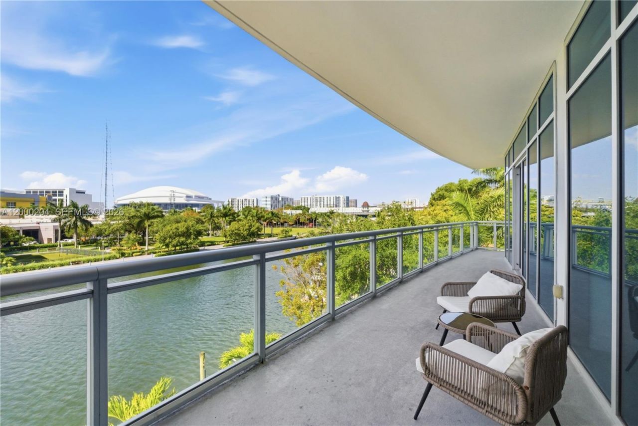 1090 NW N River Dr, Unit 404, Miami, FL 33136 Photo