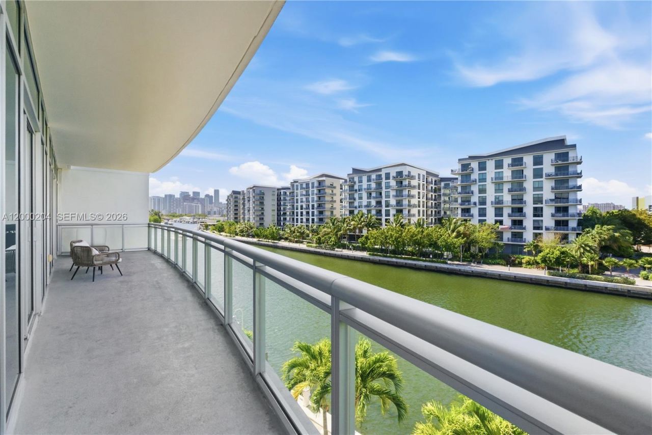 1090 NW N River Dr, Unit 404, Miami, FL 33136 Photo