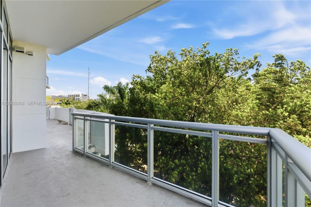 1090 NW N River Dr, Unit 404, Miami, FL 33136 Photo