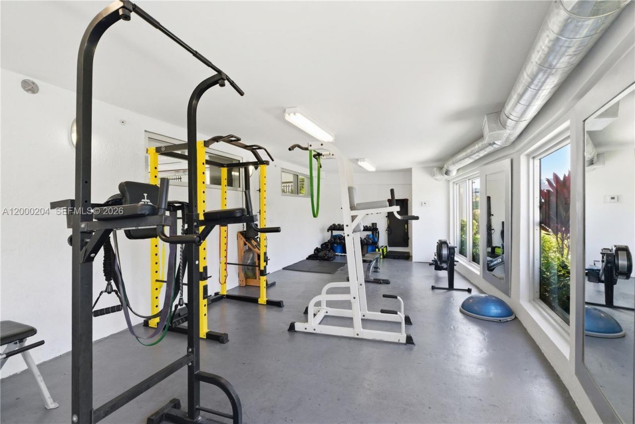 1090 NW N River Dr, Unit 404, Miami, FL 33136 Photo