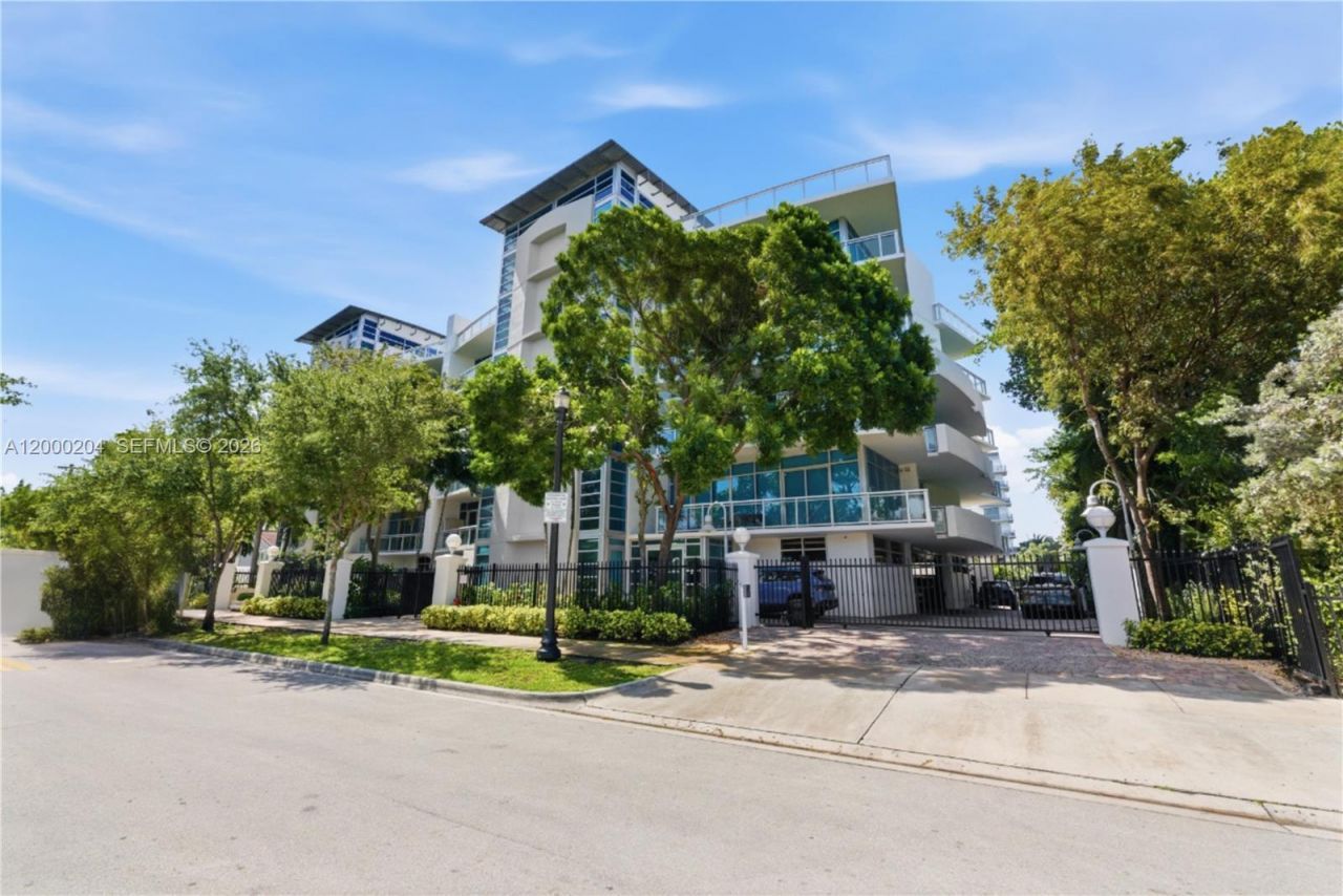 1090 NW N River Dr, Unit 404, Miami, FL 33136 Photo