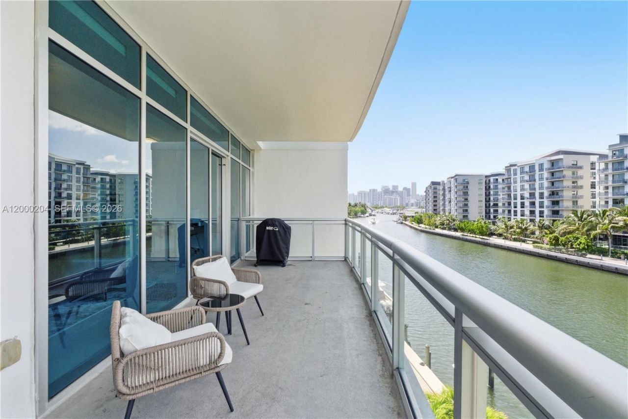 1090 NW N River Dr, Unit 404, Miami, FL 33136 Photo