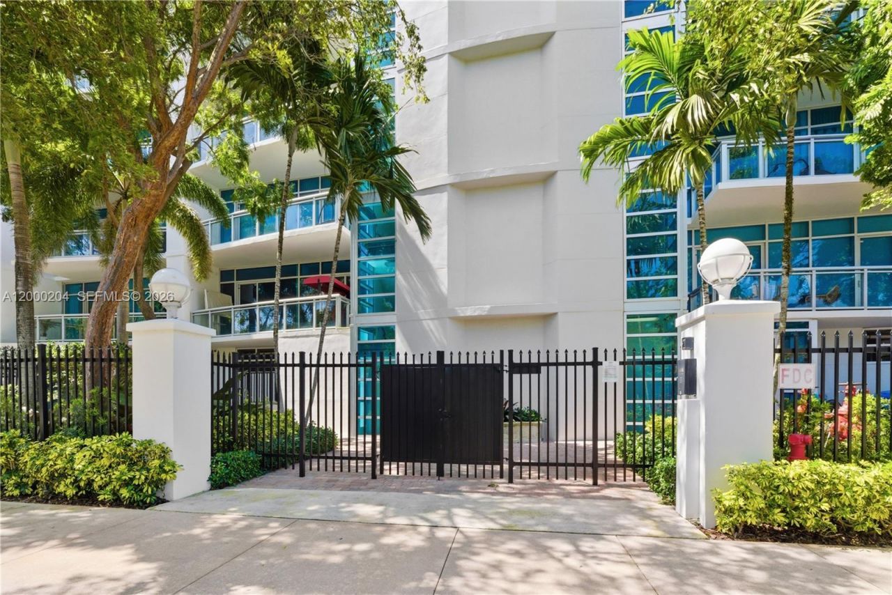 1090 NW N River Dr, Unit 404, Miami, FL 33136 Photo