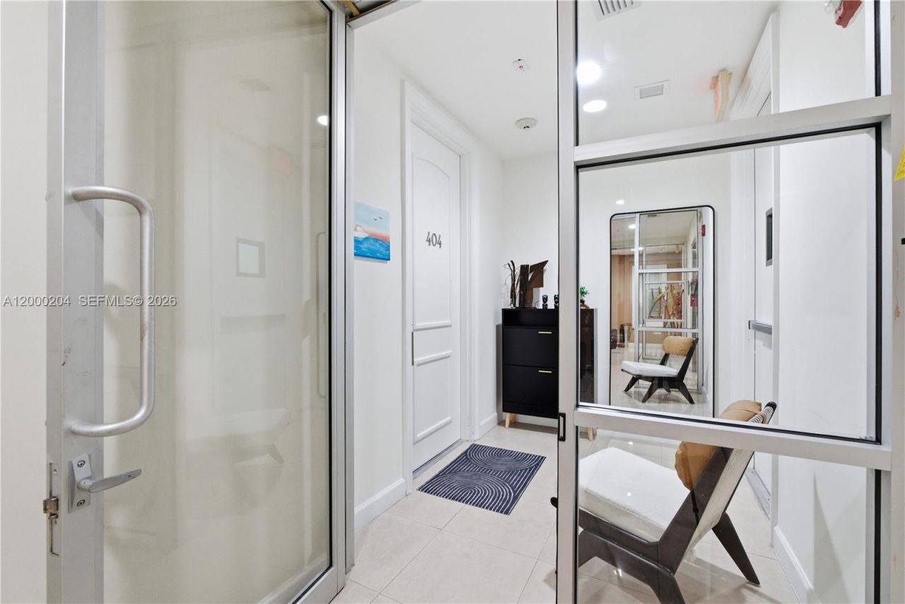 1090 NW N River Dr, Unit 404, Miami, FL 33136 Photo