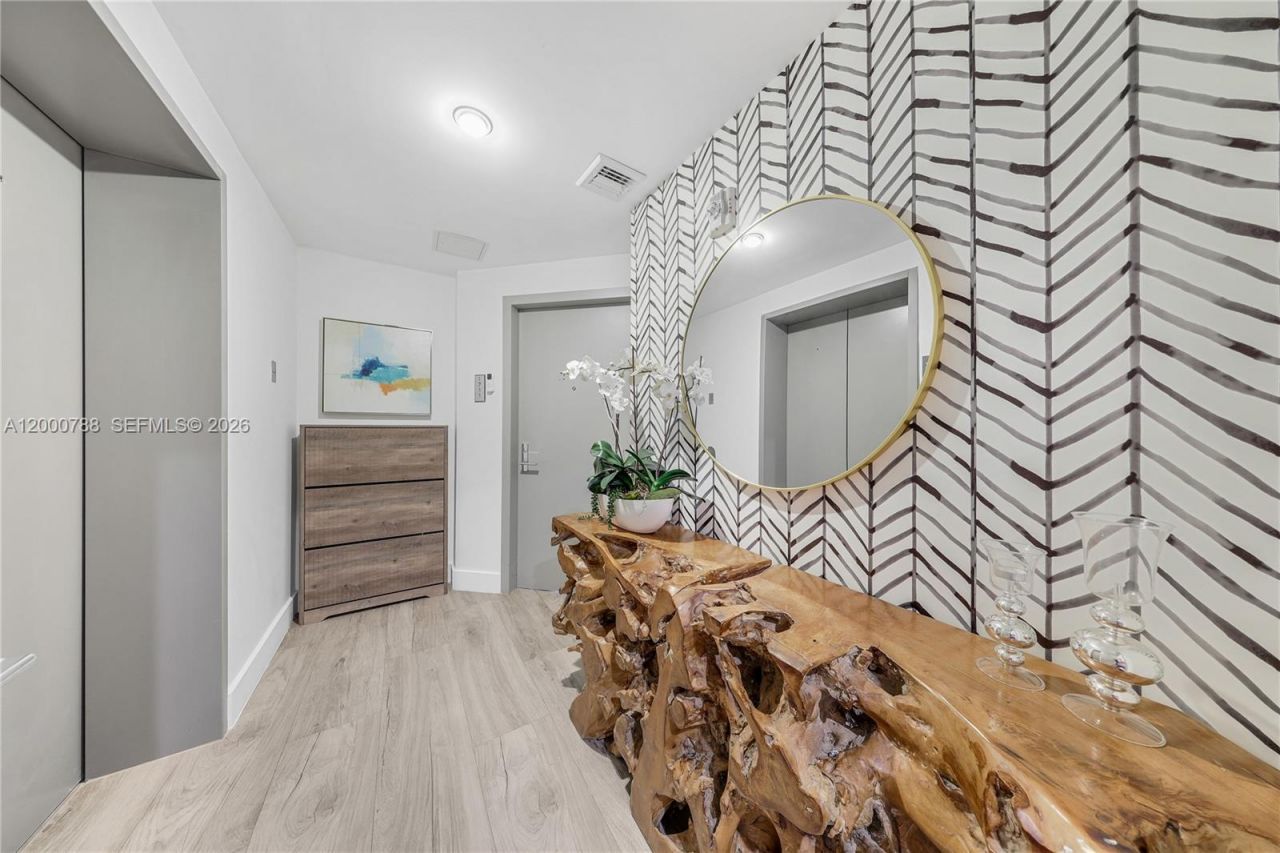 488 NE 18th St, Unit 1711, Miami, FL 33132 Photo