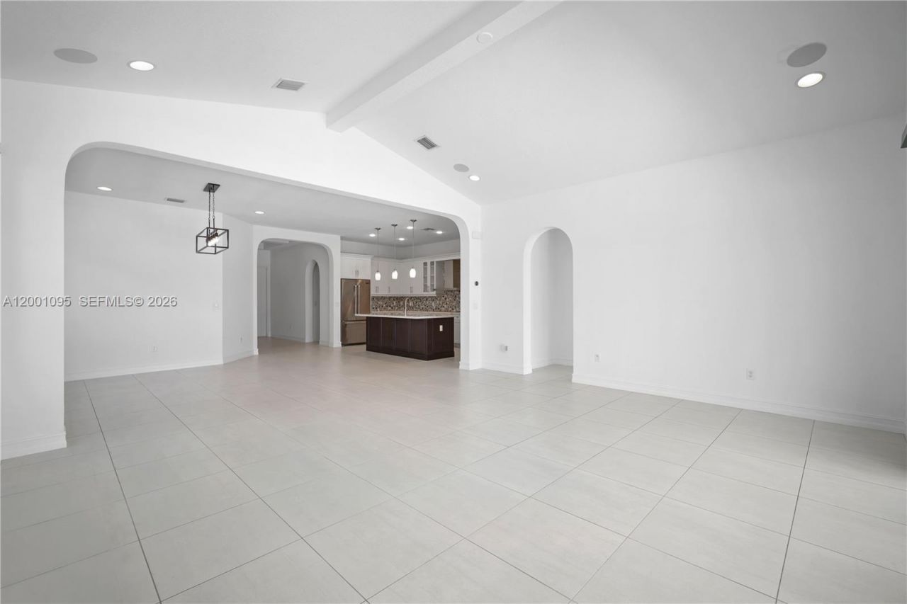 1286 SW 113th Way, Pembroke Pines, FL 33025 Photo