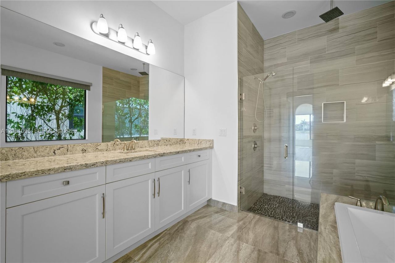 1286 SW 113th Way, Pembroke Pines, FL 33025 Photo