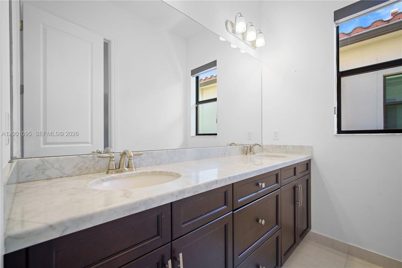 1286 SW 113th Way, Pembroke Pines, FL 33025 Photo