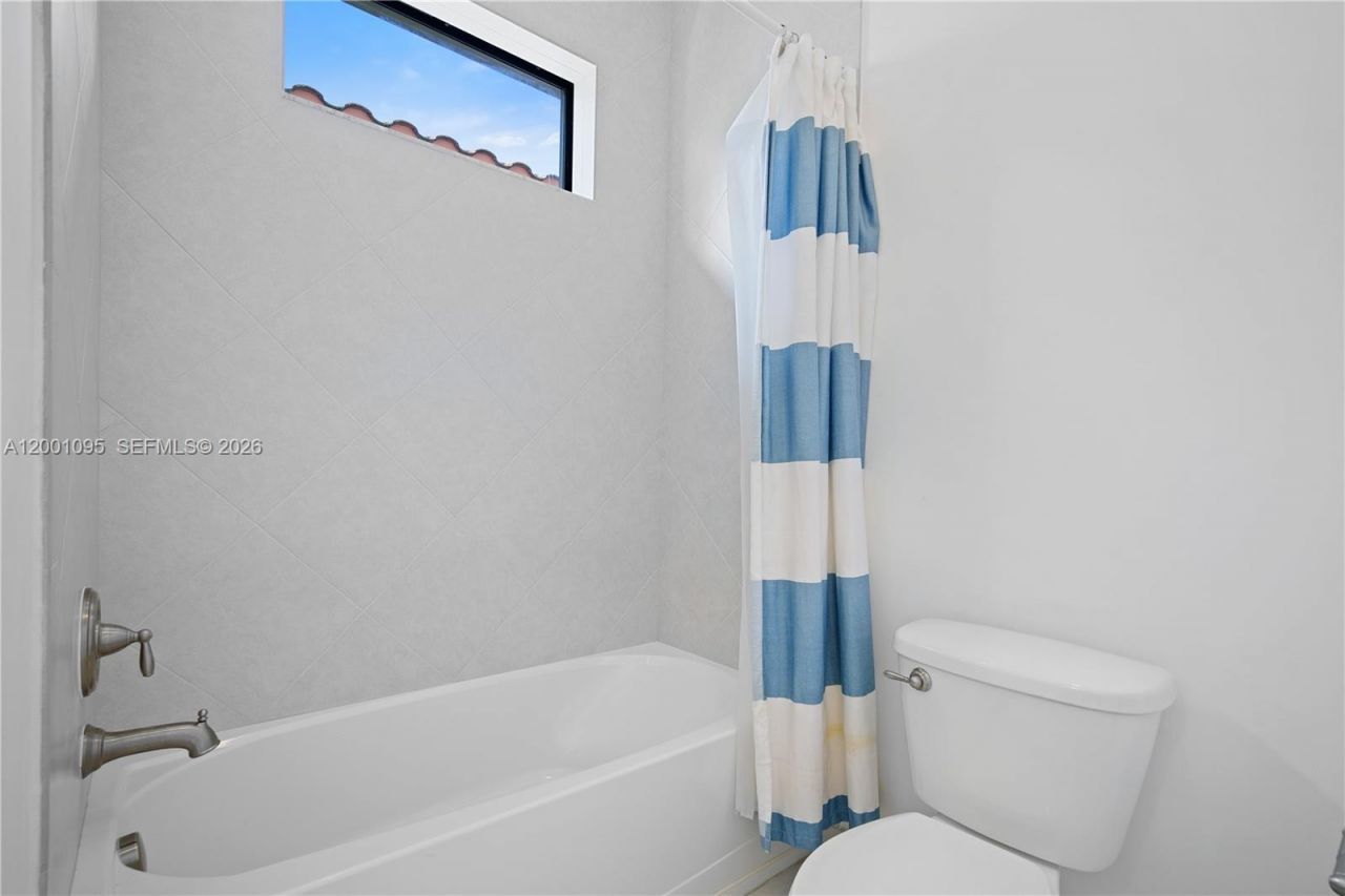 1286 SW 113th Way, Pembroke Pines, FL 33025 Photo