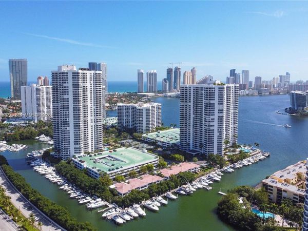 3600 Mystic Pointe Dr, Unit 513, Aventura, FL 33180