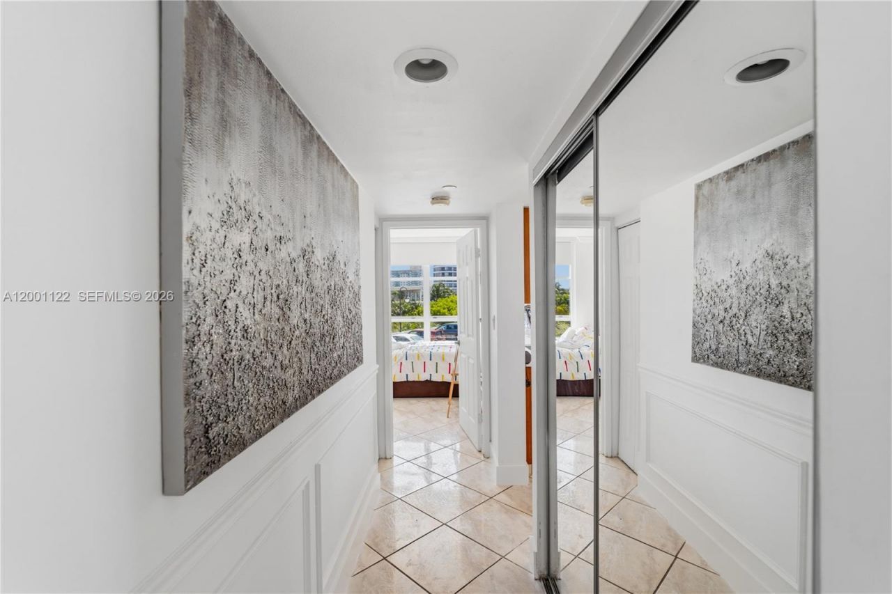 3600 Mystic Pointe Dr, Unit 513, Aventura, FL 33180 Photo