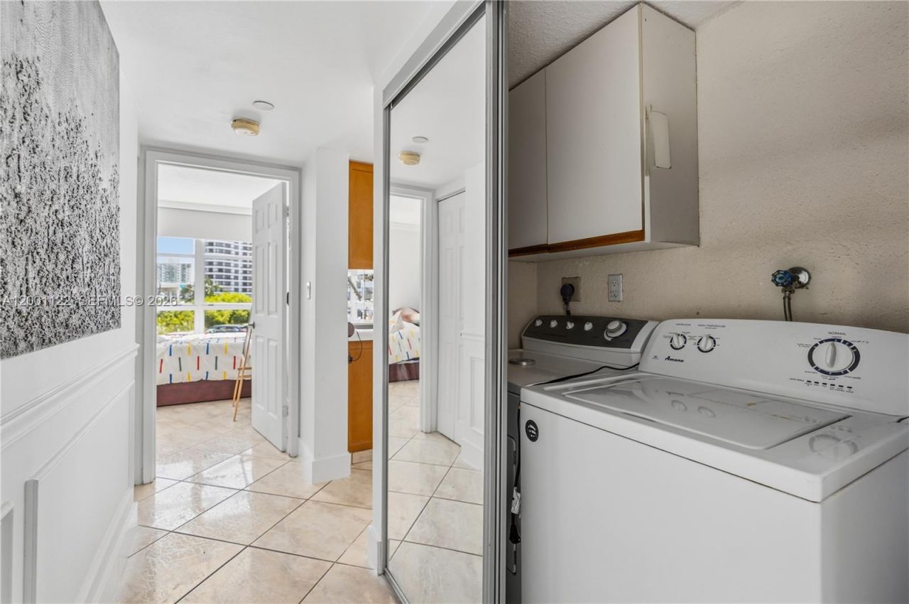 3600 Mystic Pointe Dr, Unit 513, Aventura, FL 33180 Photo
