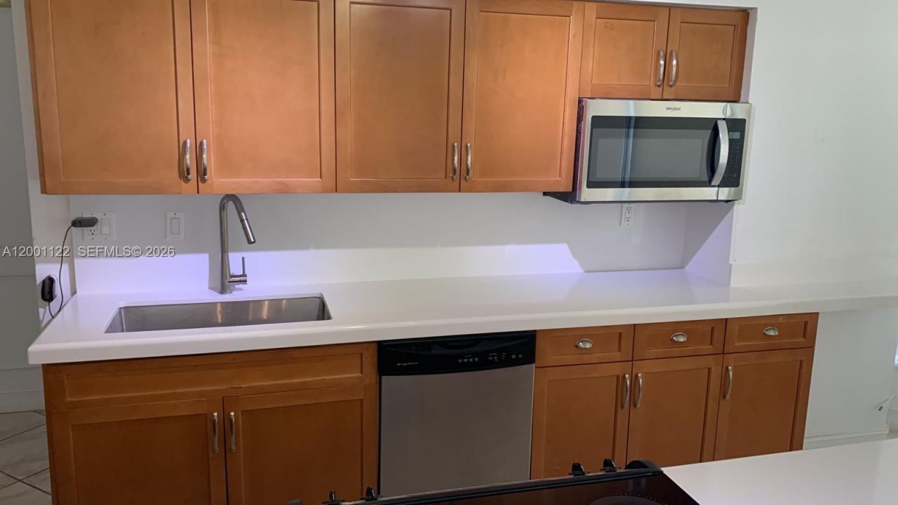 3600 Mystic Pointe Dr, Unit 513, Aventura, FL 33180 Photo