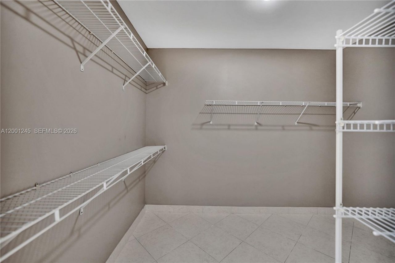 3600 Yacht Club Dr, Unit 904, Aventura, FL 33180 Photo