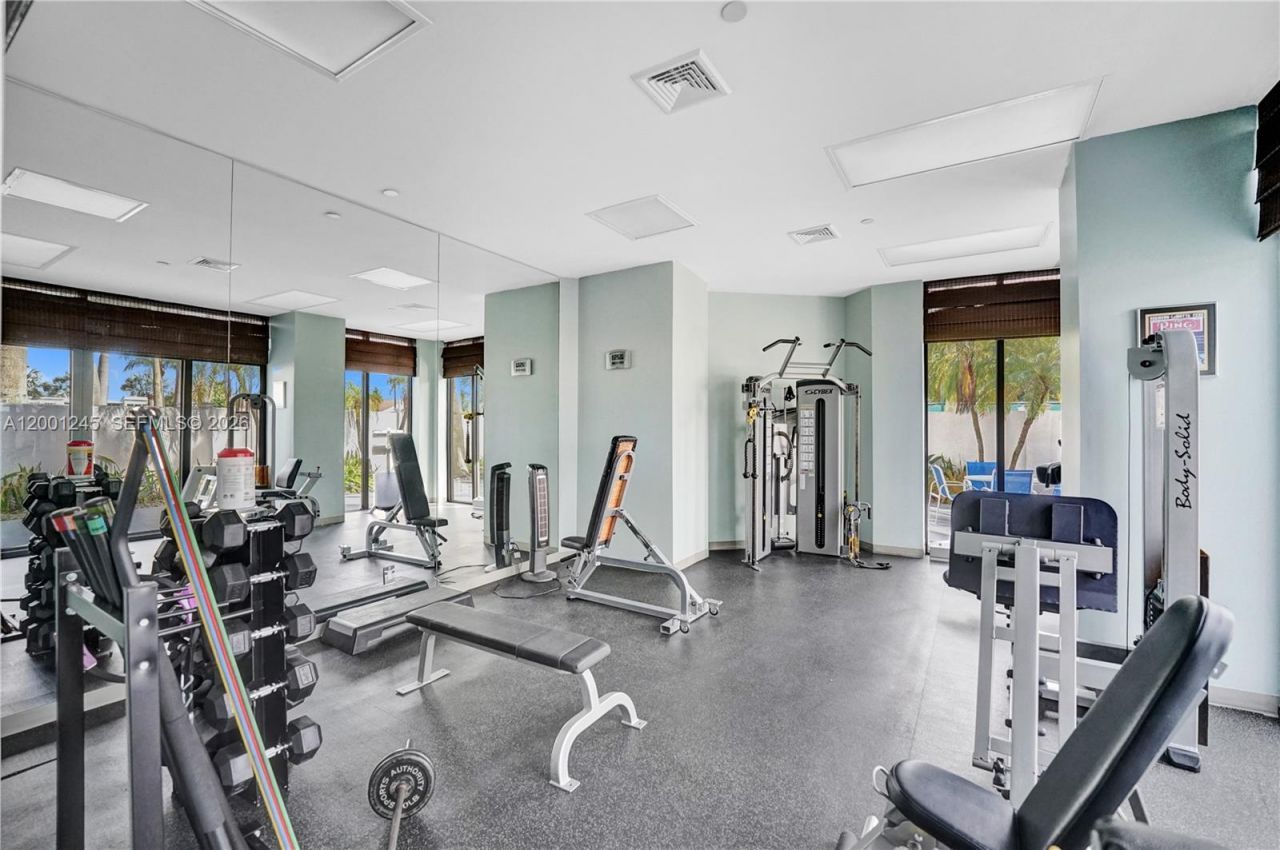 3600 Yacht Club Dr, Unit 904, Aventura, FL 33180 Photo