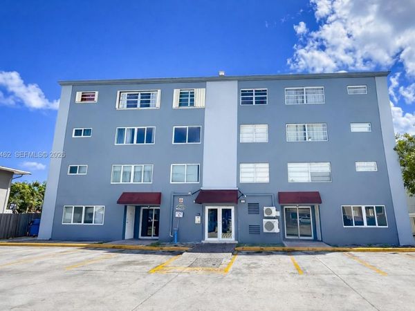 1060 Crystal Lake Dr , Unit 401, Deerfield Beach, FL 33064