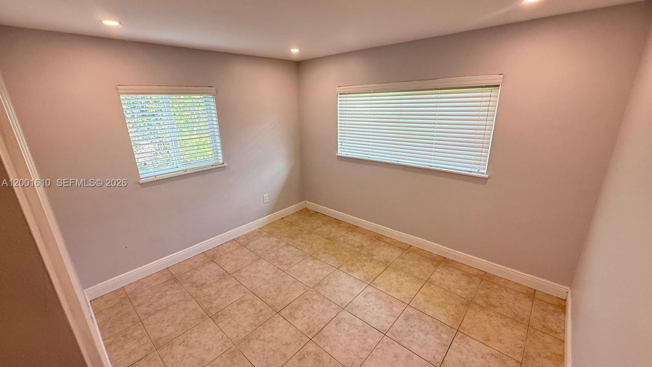 8820 SW 43rd Ter, Miami, FL 33165 Photo