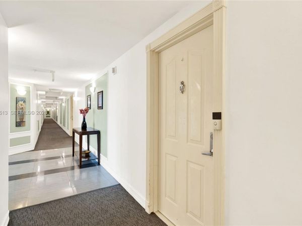 5077 NW 7th St , Unit 508, Miami, FL 33126