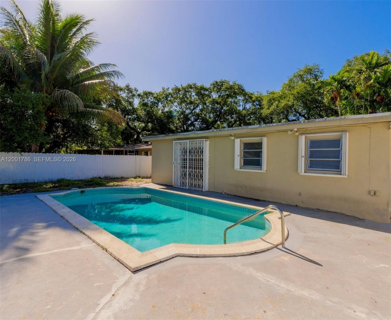 565 NE 160th Ter, Miami, FL 33162 Photo