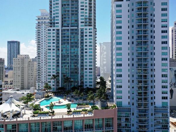 244 Biscayne Blvd, Unit 502, Miami, FL 33132