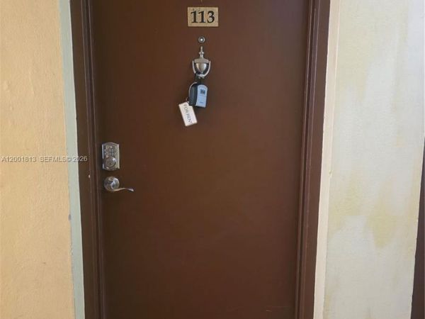 13700 SW 62nd St, Unit 113, Miami, FL 33183