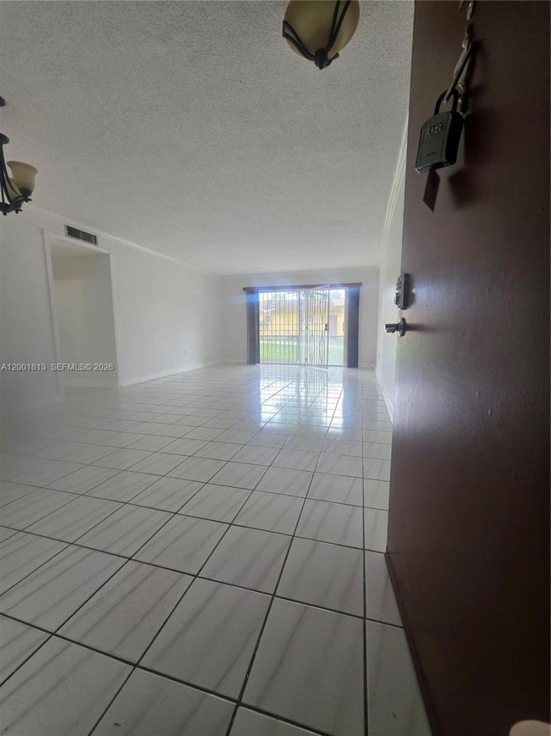 13700 SW 62nd St, Unit 113, Miami, FL 33183 Photo
