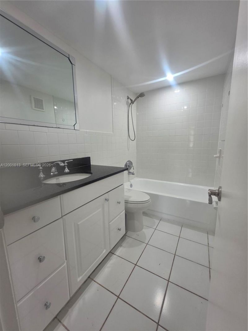 13700 SW 62nd St, Unit 113, Miami, FL 33183 Photo