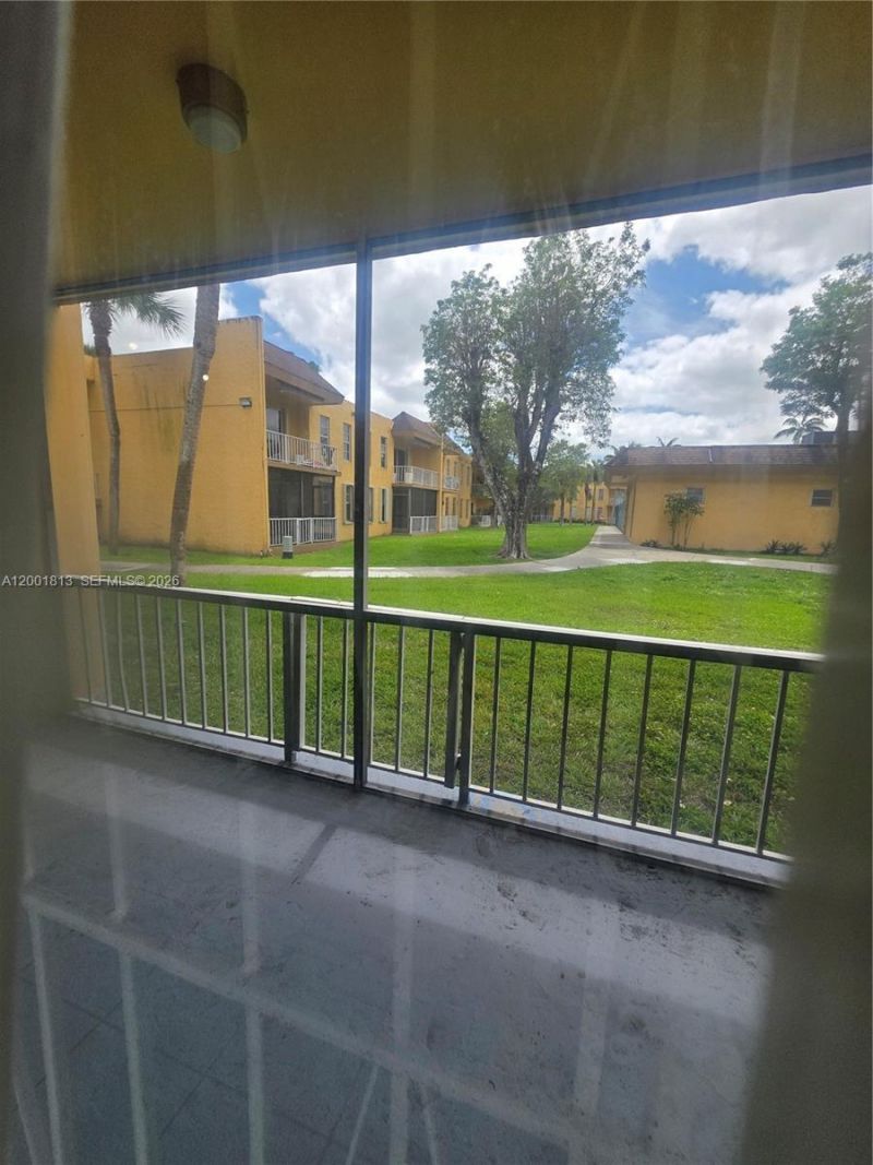 13700 SW 62nd St, Unit 113, Miami, FL 33183 Photo