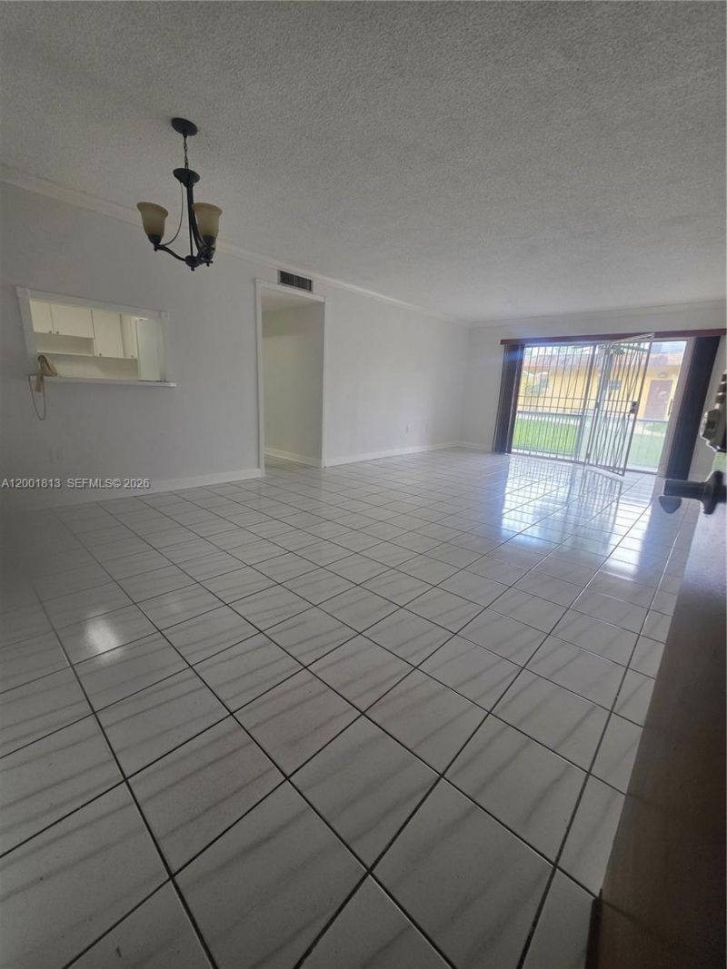13700 SW 62nd St, Unit 113, Miami, FL 33183 Photo