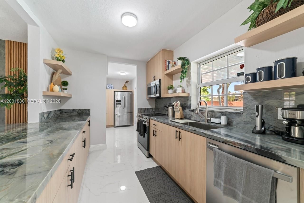 18901 NW 10th Ct, Miami Gardens, FL 33169 Photo