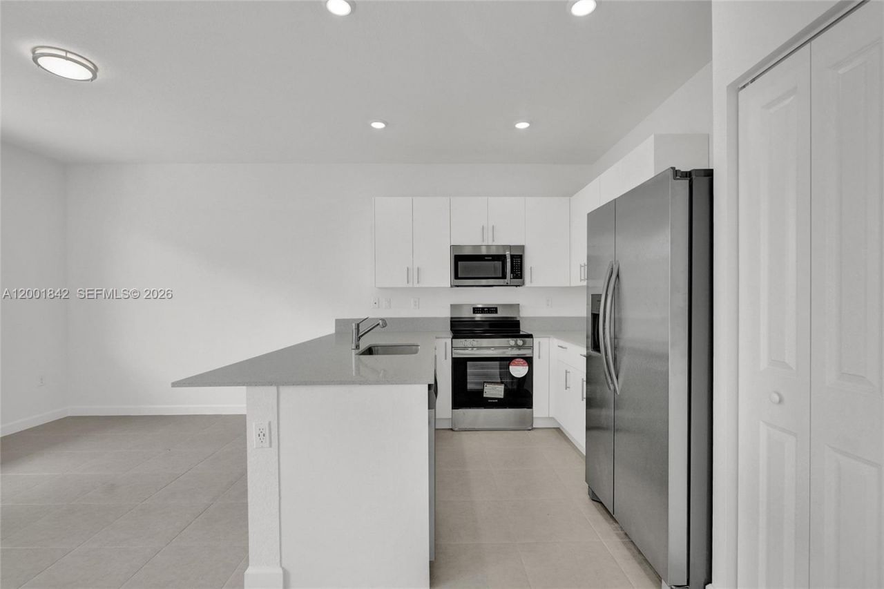 732 SE 13th Court, Unit 732, Homestead, FL 33034 Photo