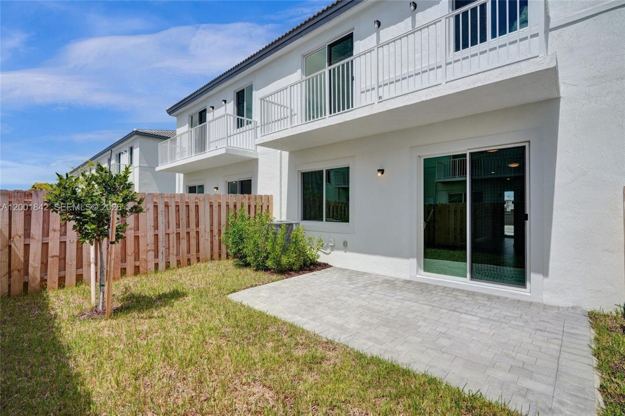 732 SE 13th Court, Unit 732, Homestead, FL 33034 Photo