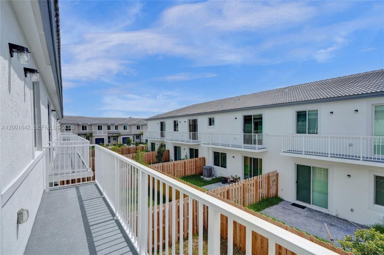 732 SE 13th Court, Unit 732, Homestead, FL 33034 Photo