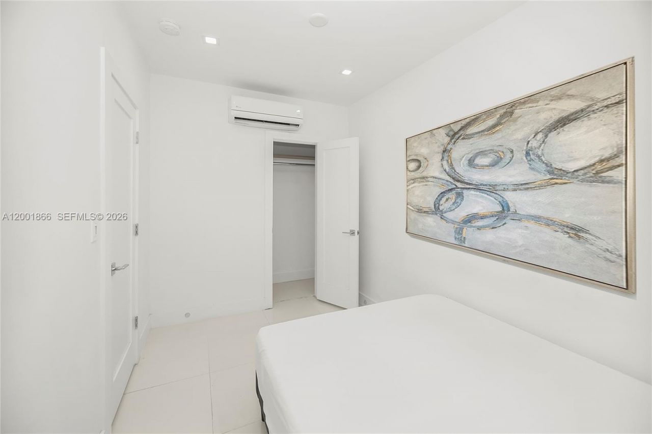 733 Michigan Ave, Unit 5, Miami Beach, FL 33139 Photo