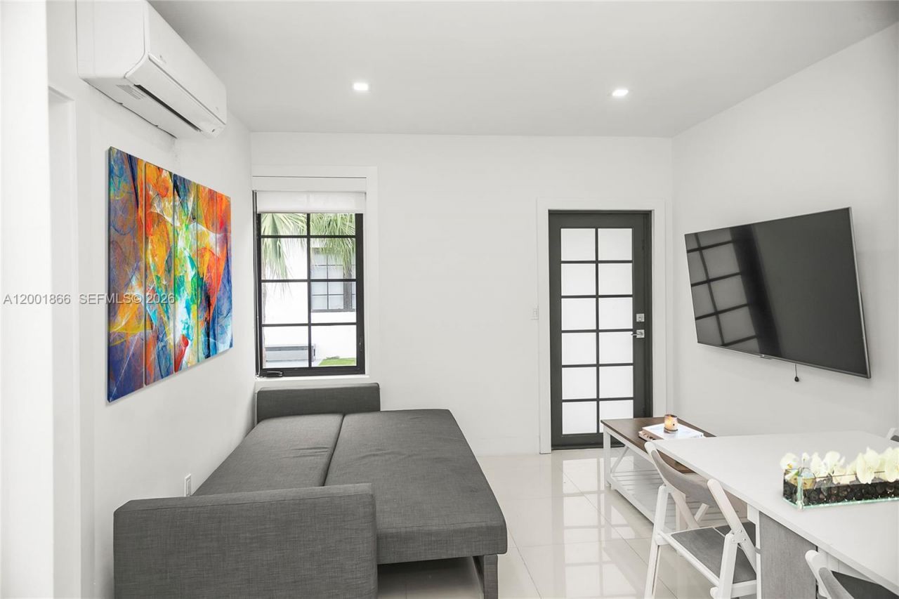 733 Michigan Ave, Unit 5, Miami Beach, FL 33139 Photo