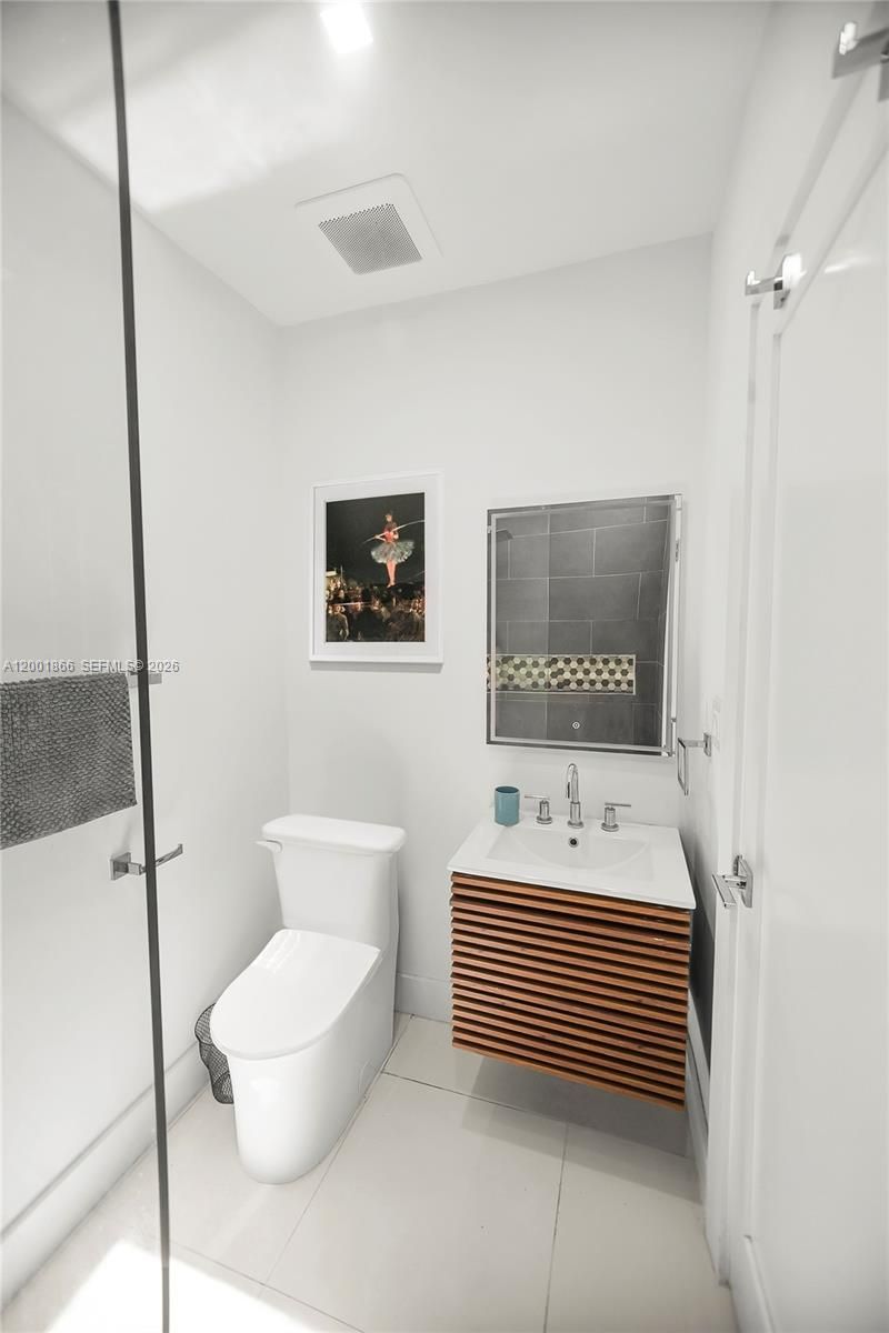 733 Michigan Ave, Unit 5, Miami Beach, FL 33139 Photo