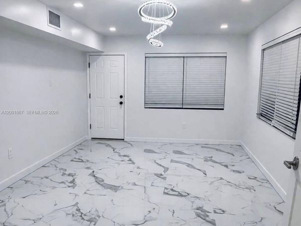 1629 Mayo St, Hollywood, FL 33020