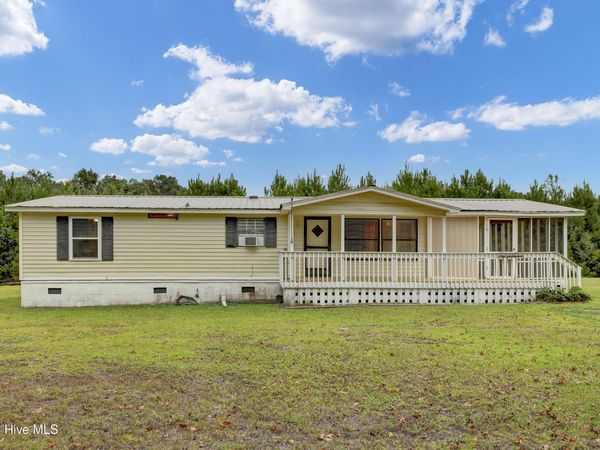 250 Bream Street, Holly Ridge, NC 28445