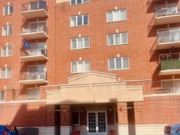 3303 Grove Avenue , Unit 306, Berwyn, IL 60402