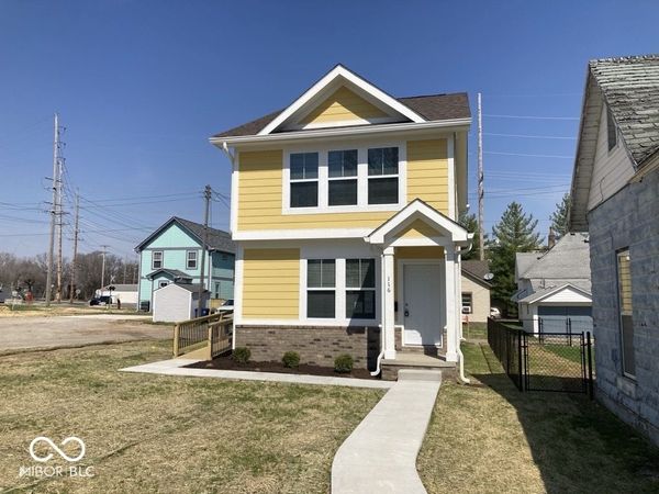 116 E Pennsylvania Street, Shelbyville, IN 46176