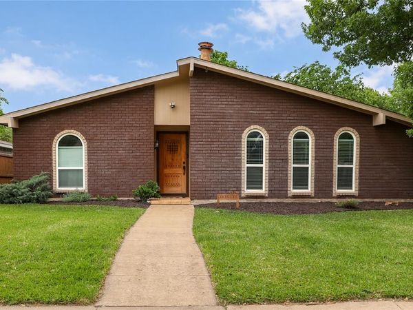 5229 Cook Circle, The Colony, TX 75056