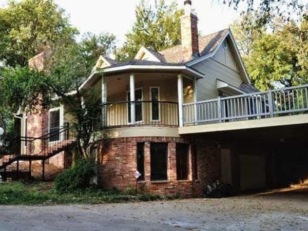 1945 Bluebird Avenue, Fort Worth, TX 76111