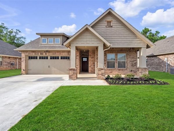 945 Sam Street, Springtown, TX 76082