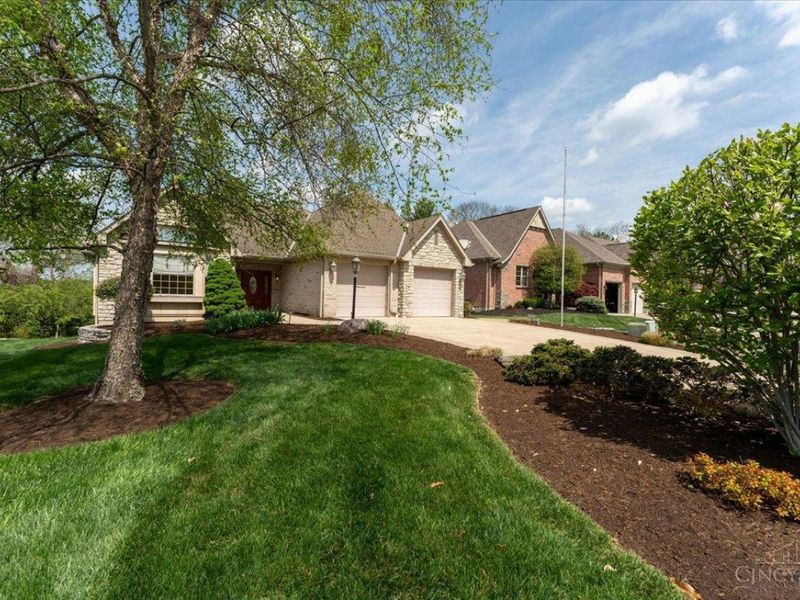 4370 St Cloud Way, Miami Twp, OH 45002 Photo 1