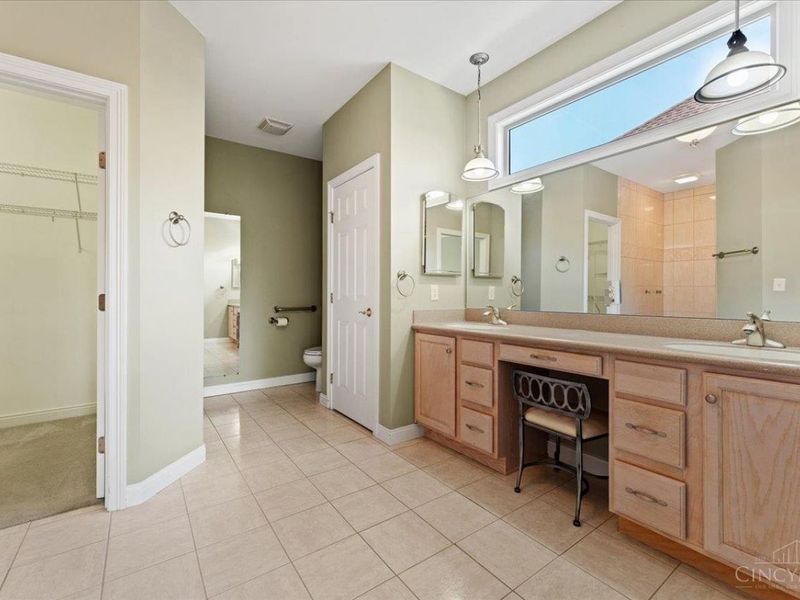 4370 St Cloud Way, Miami Twp, OH 45002 Photo 17