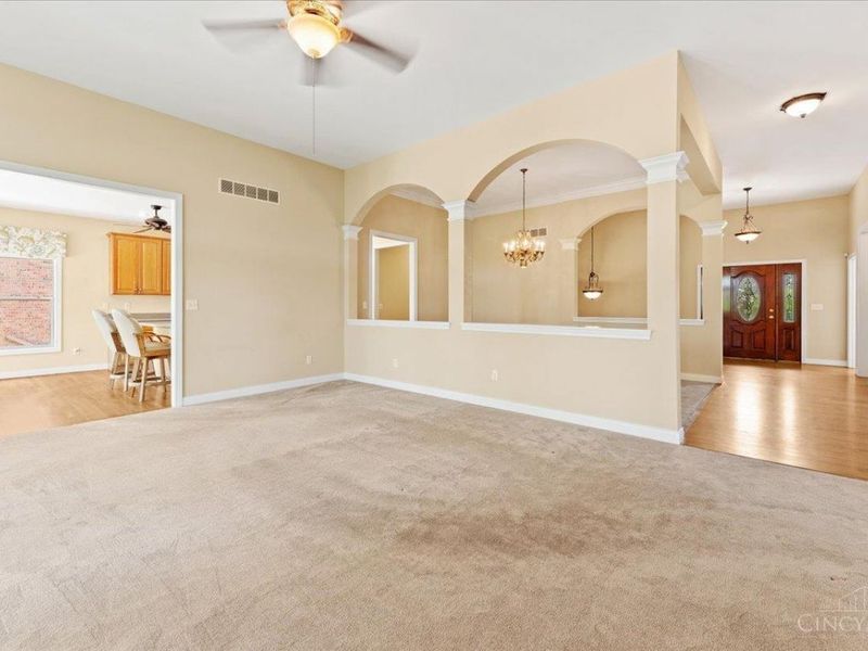 4370 St Cloud Way, Miami Twp, OH 45002 Photo 4