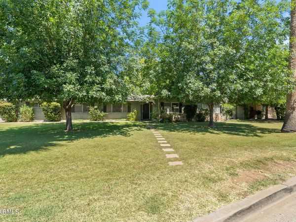 1022 W Las Palmaritas Drive, Phoenix, AZ 85021