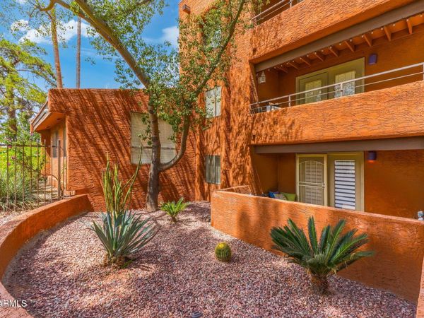 4704 E PARADISE VILLAGE Parkway N, Unit 101, Phoenix, AZ 85032