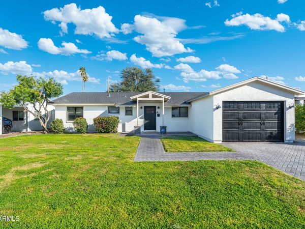 4842 E FAIRMOUNT Avenue, Phoenix, AZ 85018