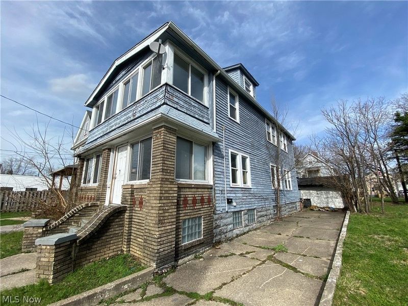 2901 E 121st Street, Cleveland, OH 44120 Photo 2